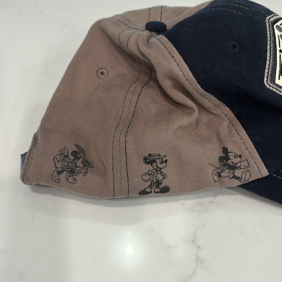 Mickey Mouse hat-unisex - Picture 3 of 4